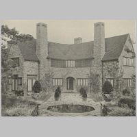 Mallows, House at Sunningdale, from The Studio Yearbook of Decorative Art 1915.png